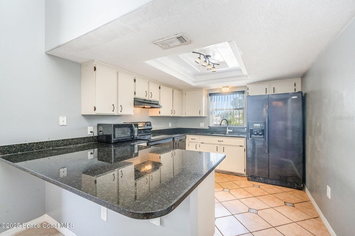 4006 DEWBERRY CIRCLE — photo 9 of 33