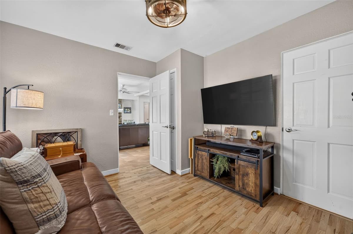 790 LAKE SYBELIA DRIVE — photo 12 of 36