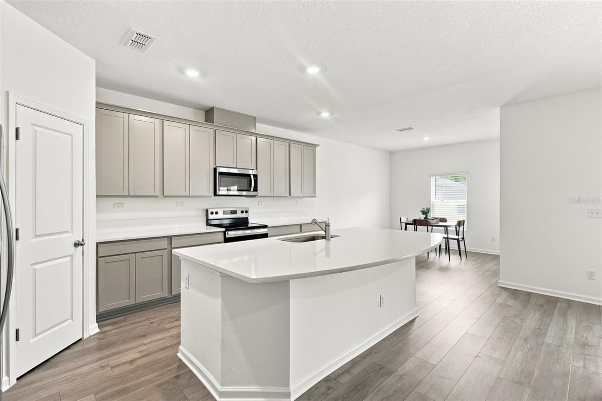 4768 ARGAND DRIVE — photo 10 of 47