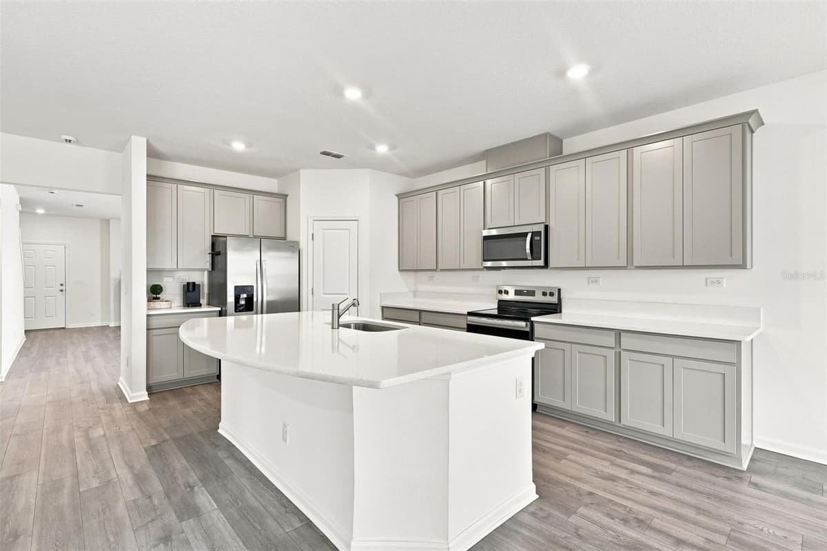 4768 ARGAND DRIVE — photo 8 of 47