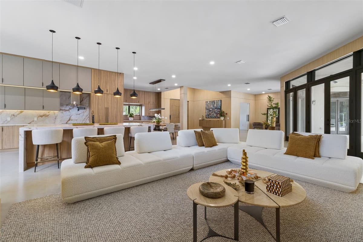 10352 BURRIS COURT — photo 41 of 100