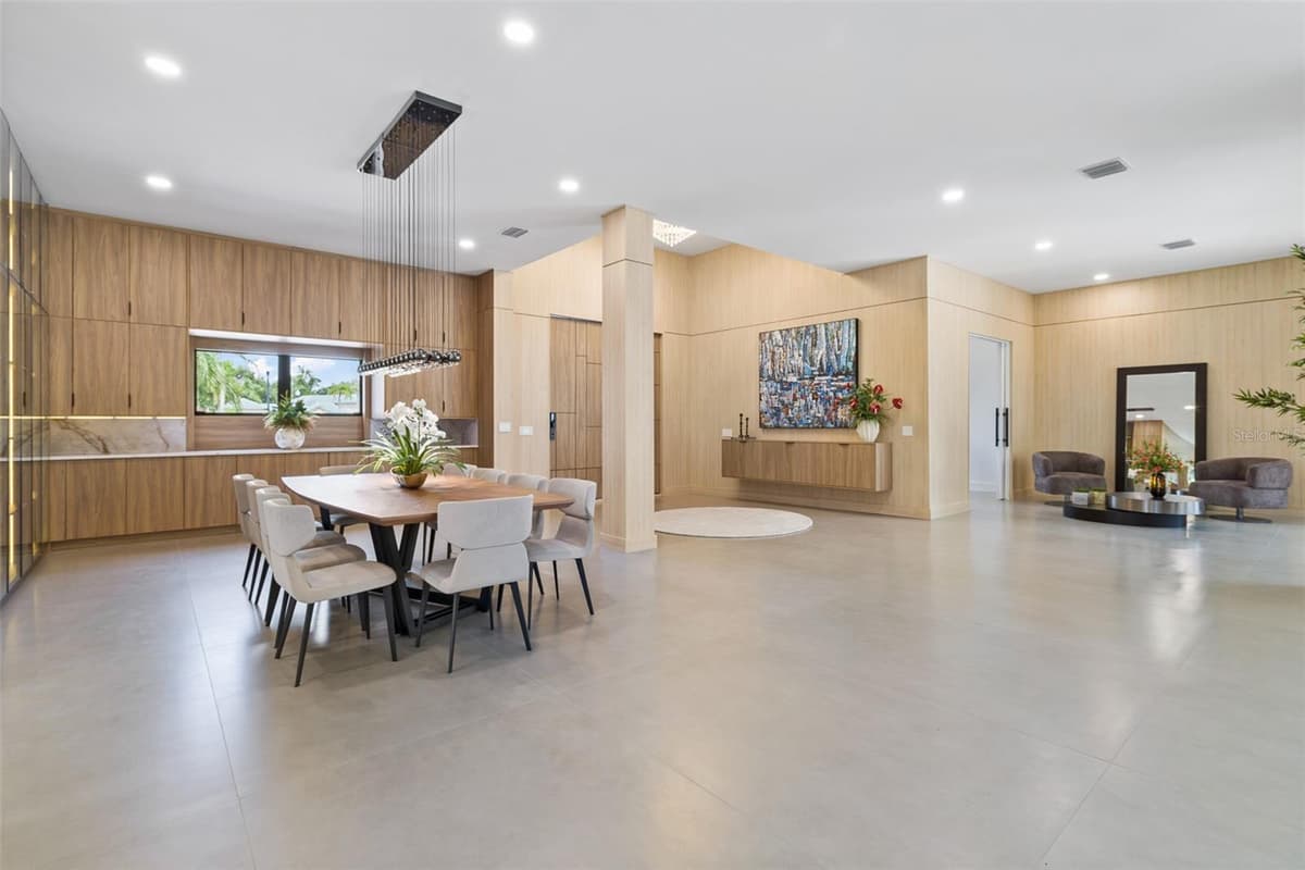 10352 BURRIS COURT — photo 17 of 100