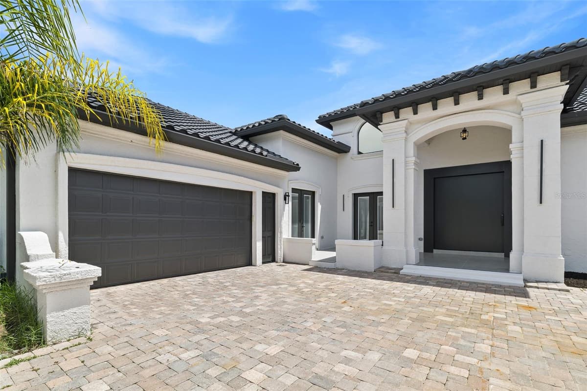 10352 BURRIS COURT — photo 10 of 100
