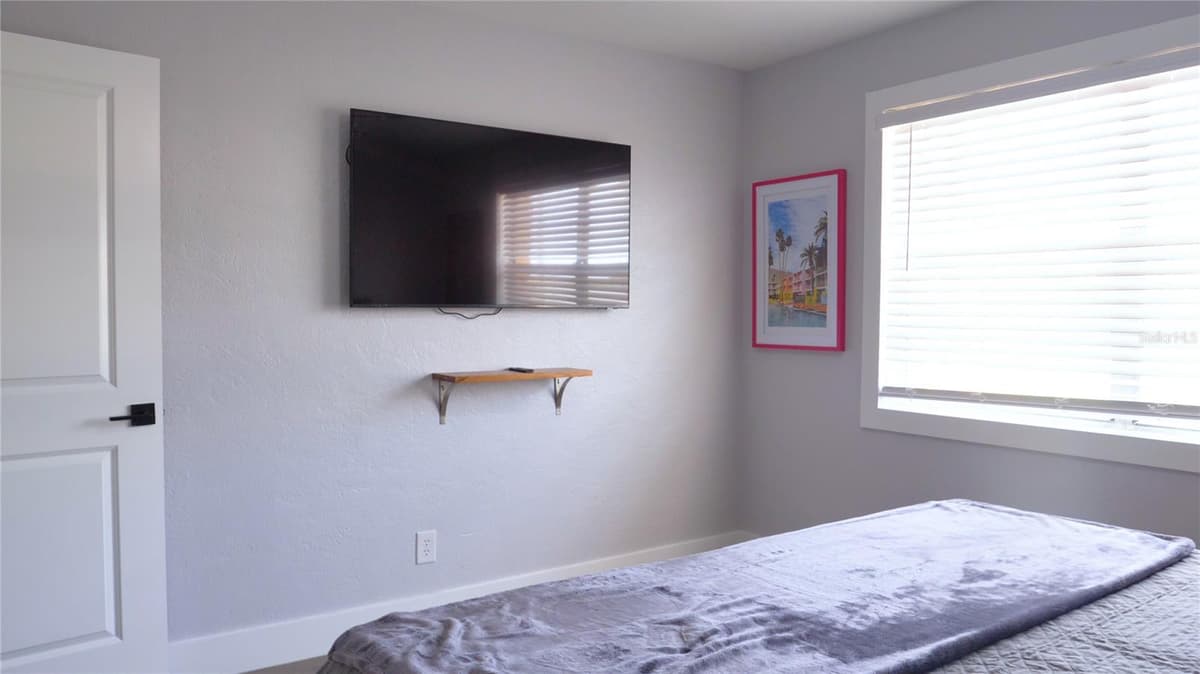 137 HOLLYWOOD AVENUE — photo 46 of 99