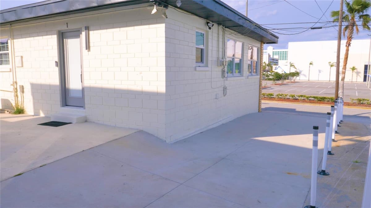 137 HOLLYWOOD AVENUE — photo 92 of 99