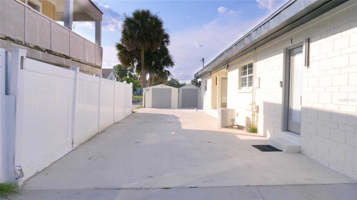 137 HOLLYWOOD AVENUE — photo 95 of 99