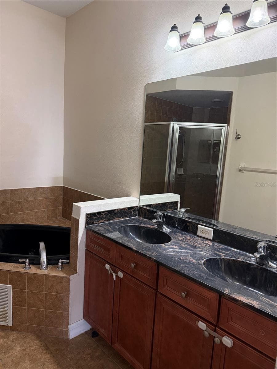 7460 TERRACE RIVER DRIVE — photo 14 of 19