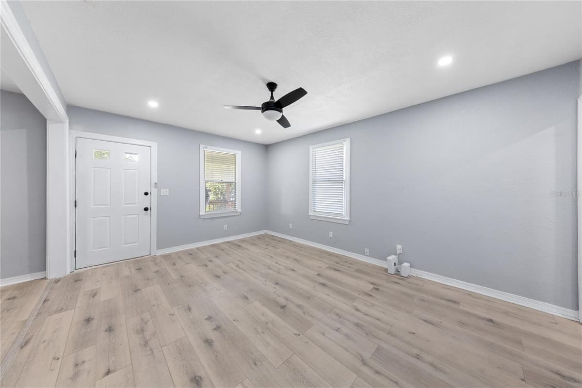 3861 GALICIA ROAD — photo 4 of 41