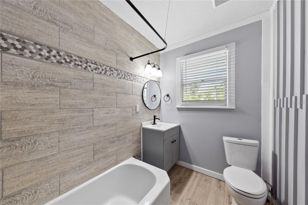 3861 GALICIA ROAD — photo 28 of 41