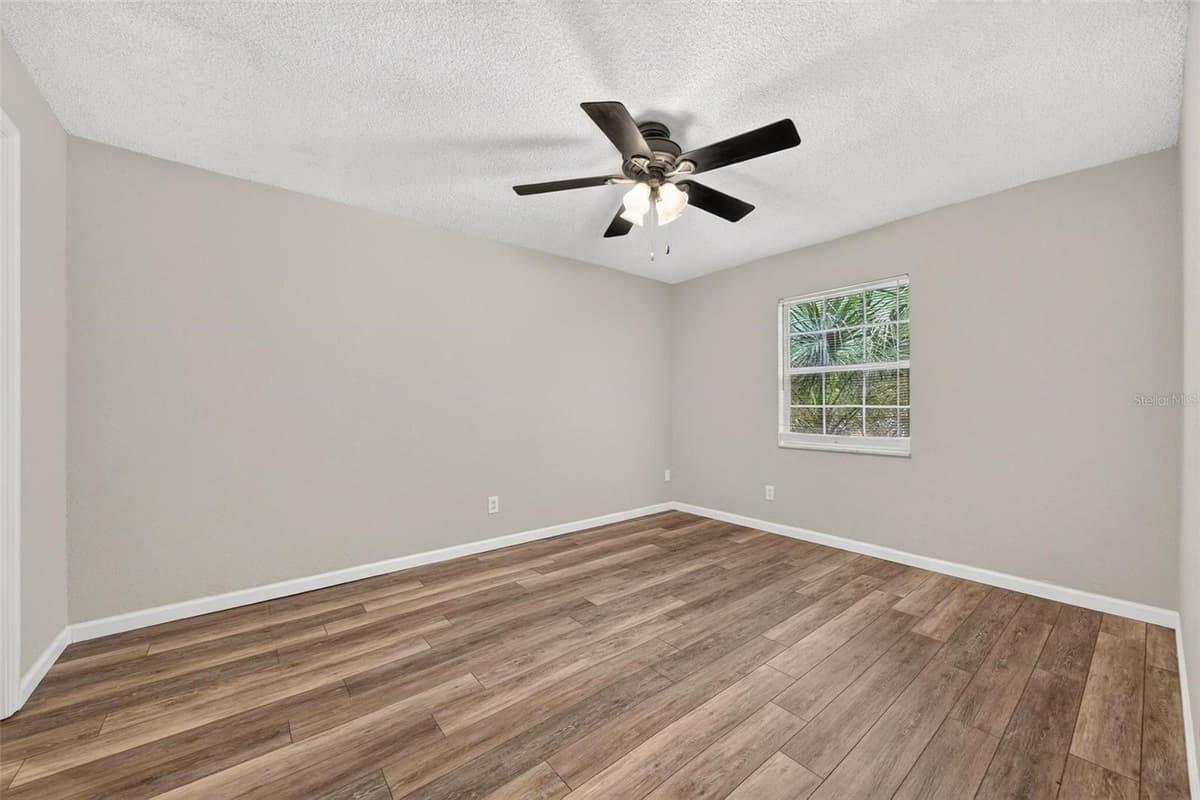 222 LEWFIELD CIRCLE — photo 25 of 47