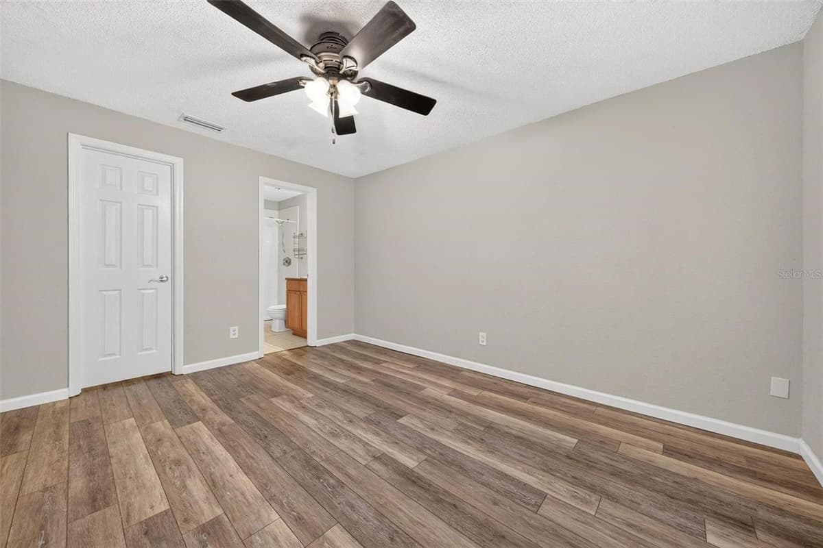 222 LEWFIELD CIRCLE — photo 26 of 47