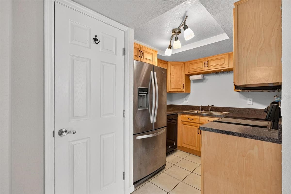 222 LEWFIELD CIRCLE — photo 18 of 47