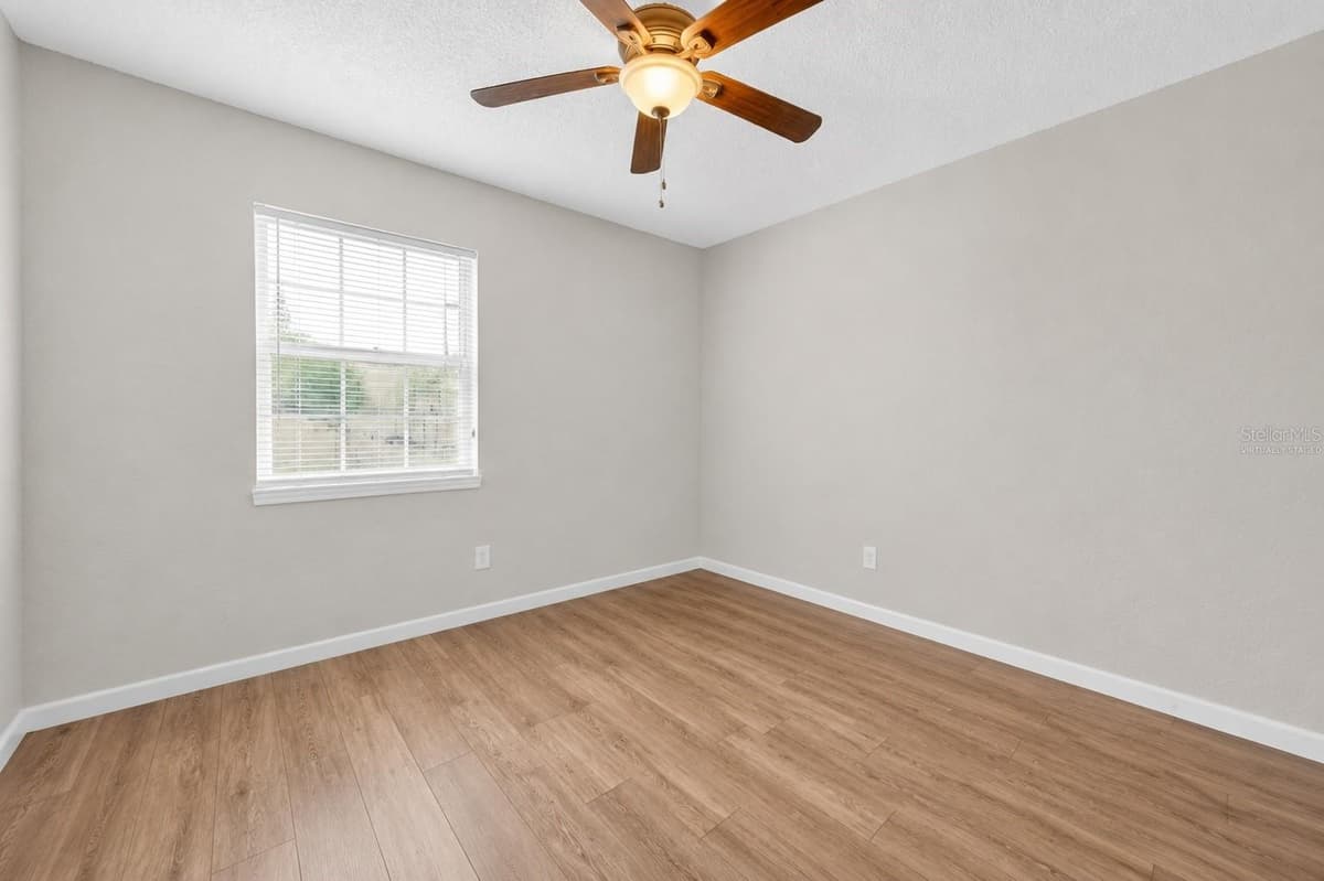 222 LEWFIELD CIRCLE — photo 33 of 47