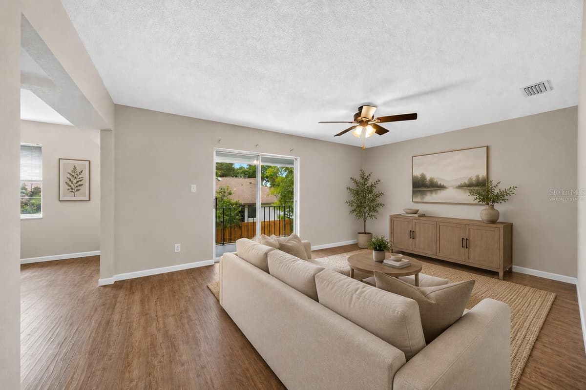 222 LEWFIELD CIRCLE — photo 6 of 47