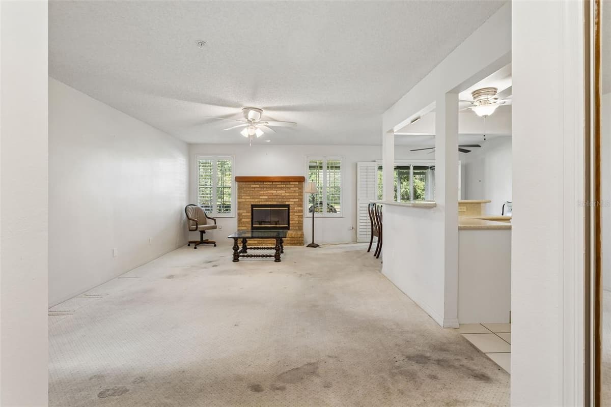 1020 LOCH VAIL — photo 4 of 20