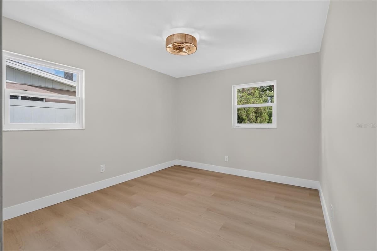 5305 98TH AVENUE — photo 30 of 51