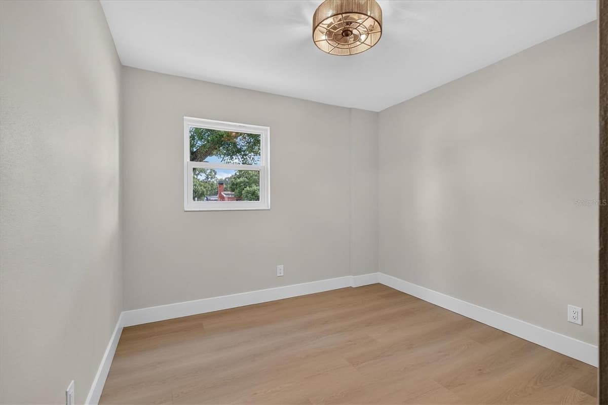 5305 98TH AVENUE — photo 28 of 51