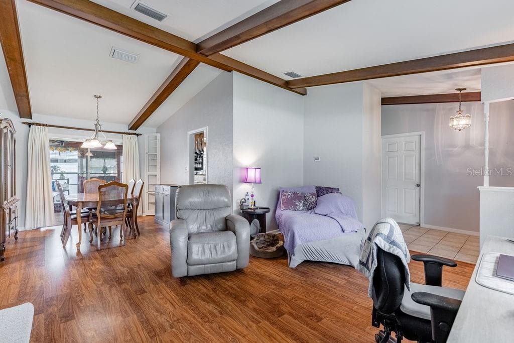 4268 LAKE ELEANOR DRIVE — photo 5 of 39