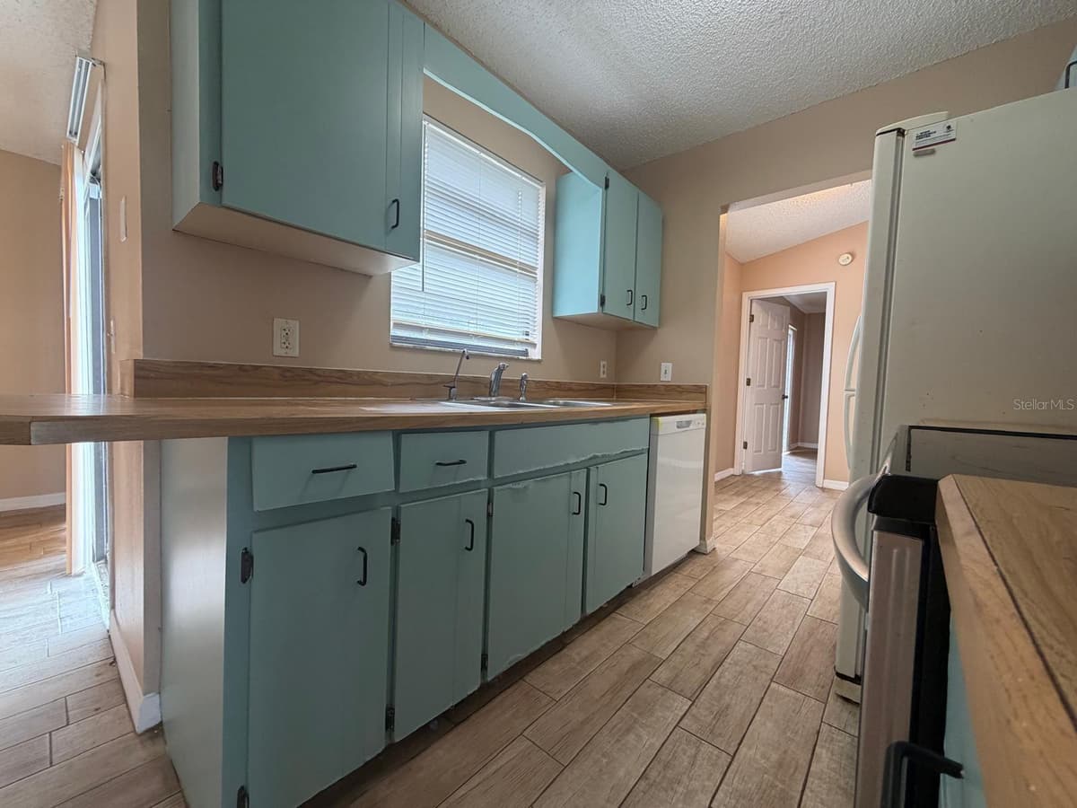 1726 MONTICELLO STREET — photo 11 of 17
