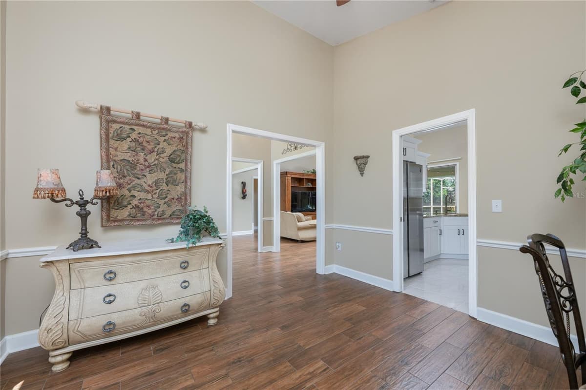 1045 ABBOTSFORD COURT — photo 18 of 32