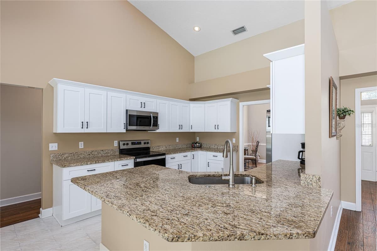 1045 ABBOTSFORD COURT — photo 12 of 32