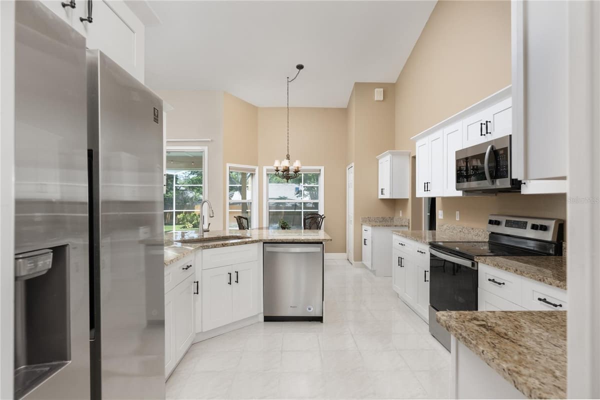 1045 ABBOTSFORD COURT — photo 14 of 32