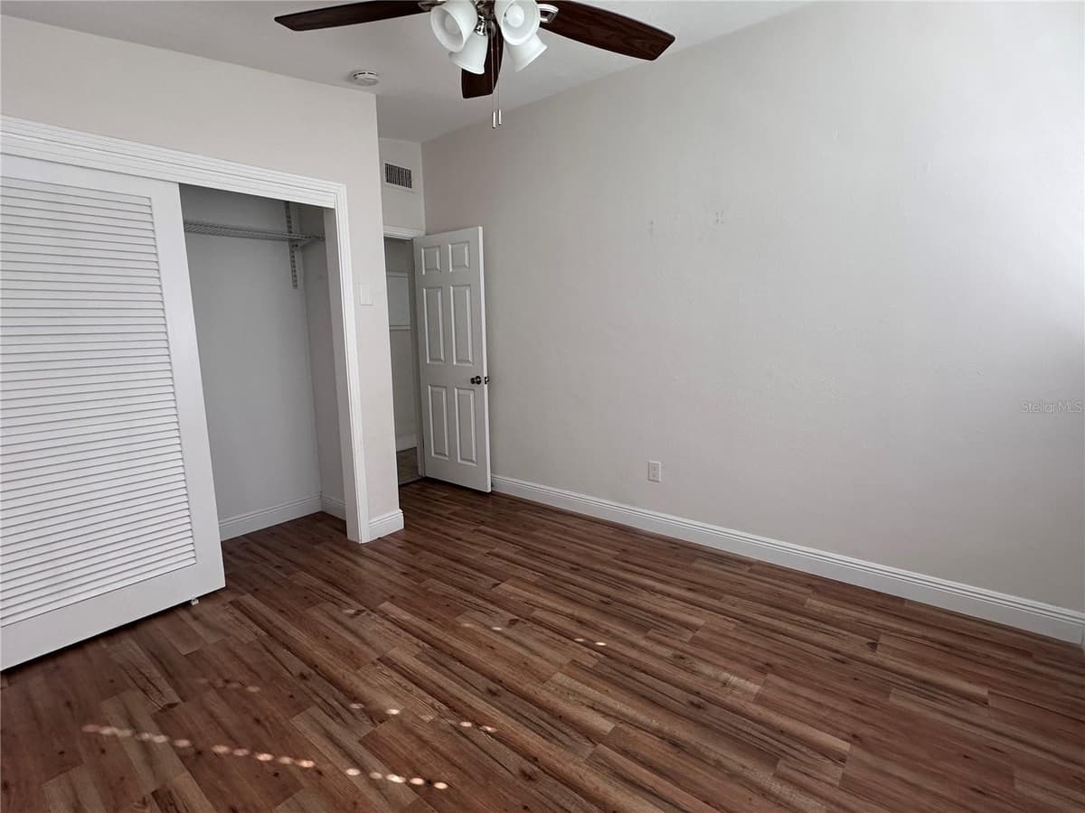 503 BROXBURN AVENUE — photo 16 of 18