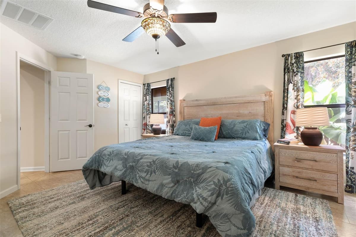 164 TUSCANY BEND STREET — photo 33 of 71