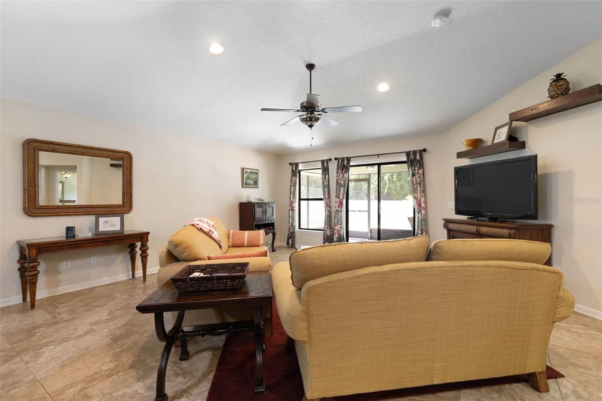 164 TUSCANY BEND STREET — photo 11 of 71