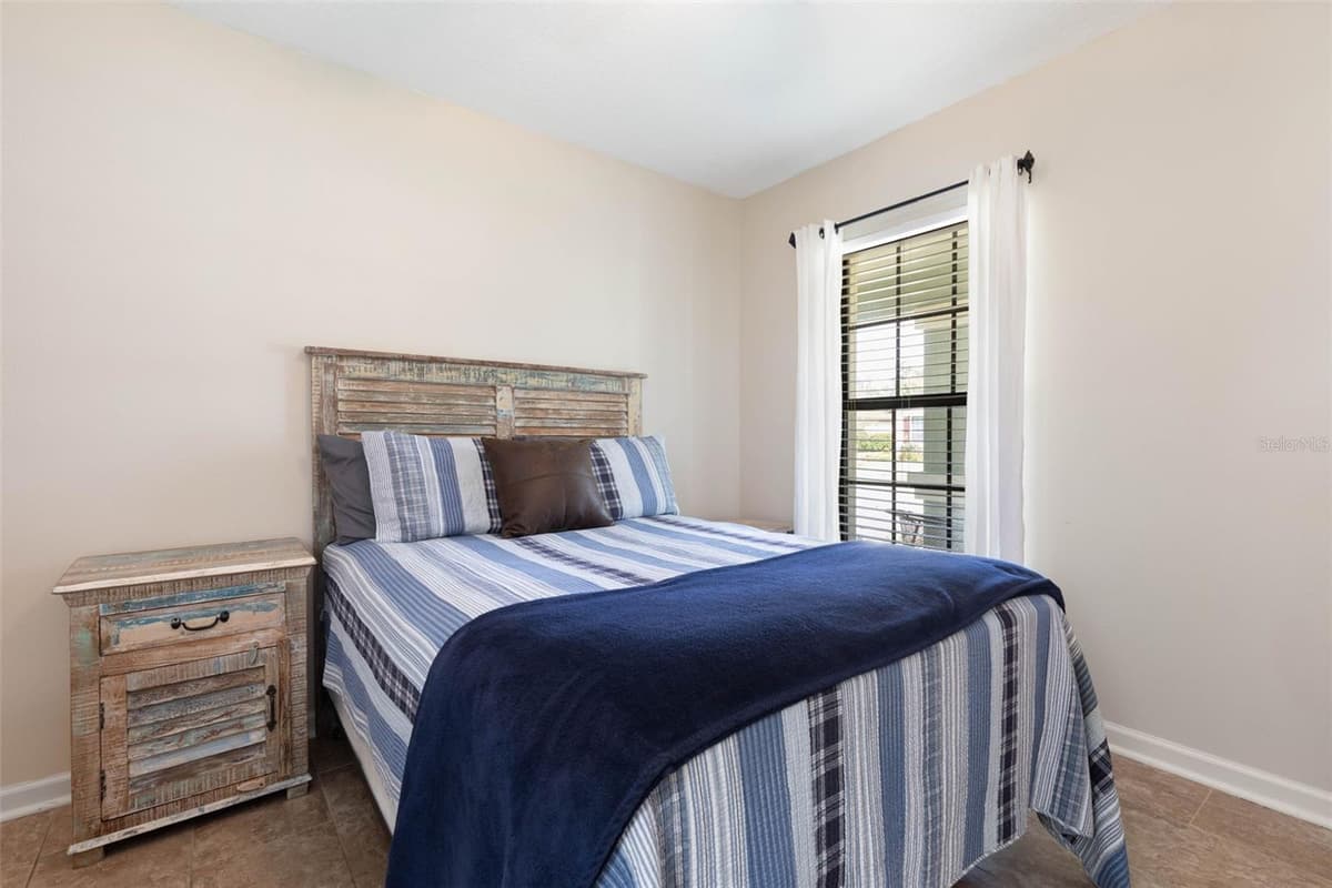 164 TUSCANY BEND STREET — photo 41 of 71