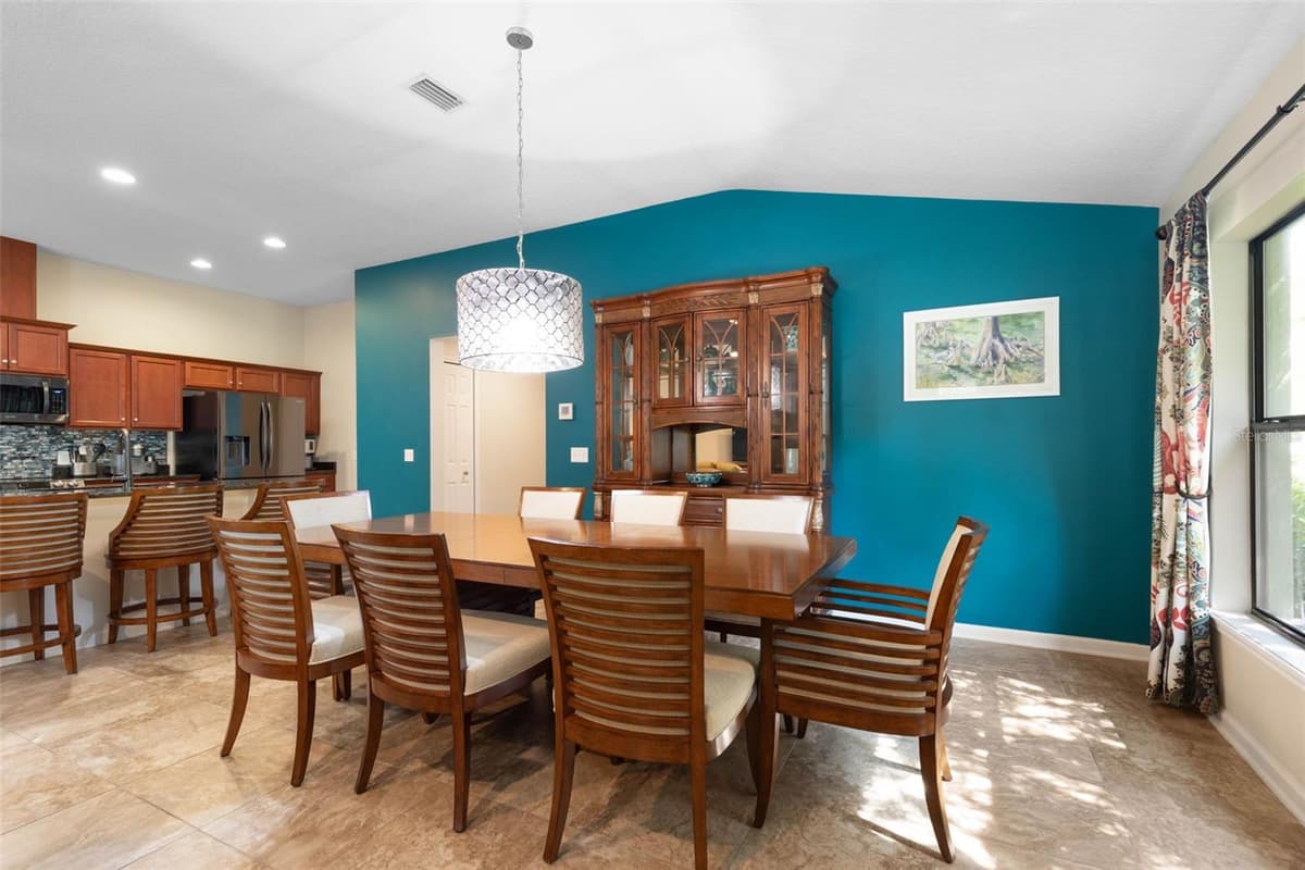 164 TUSCANY BEND STREET — photo 8 of 71