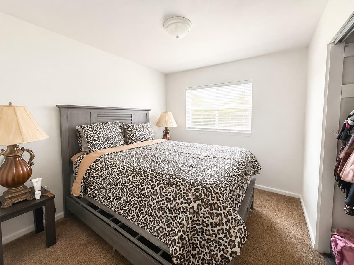 605 LAISY DRIVE — photo 6 of 17