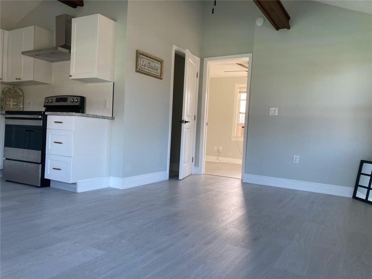 634 CYPRESS STREET — photo 15 of 17