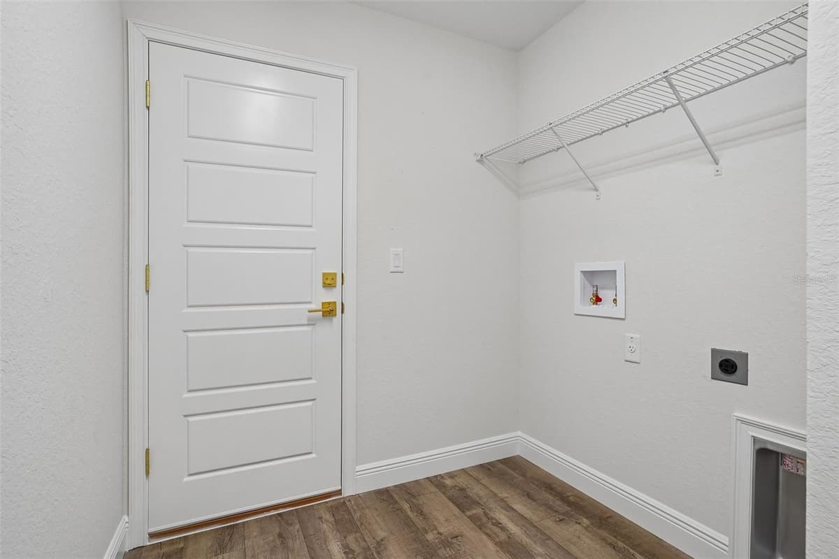 509 WASON STREET — photo 37 of 56