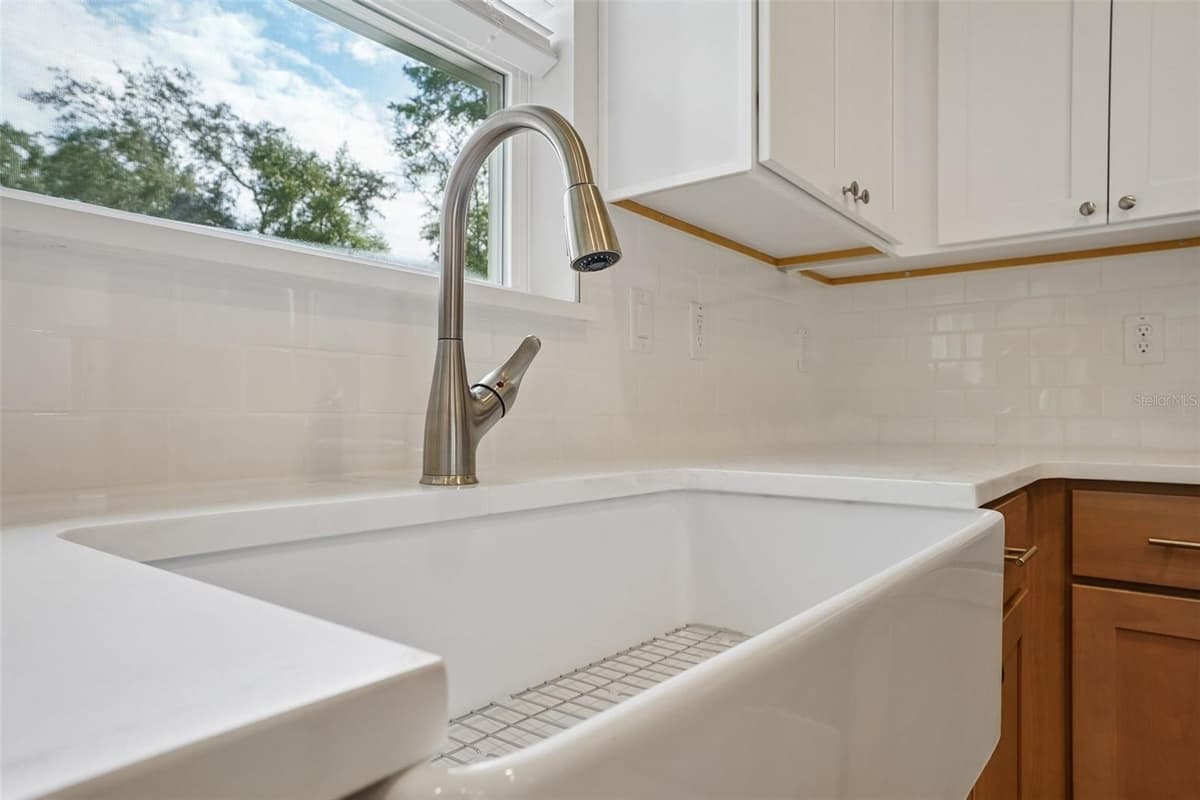 509 WASON STREET — photo 21 of 56