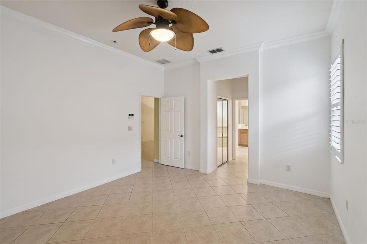 100 FLAME VINE WAY — photo 11 of 20