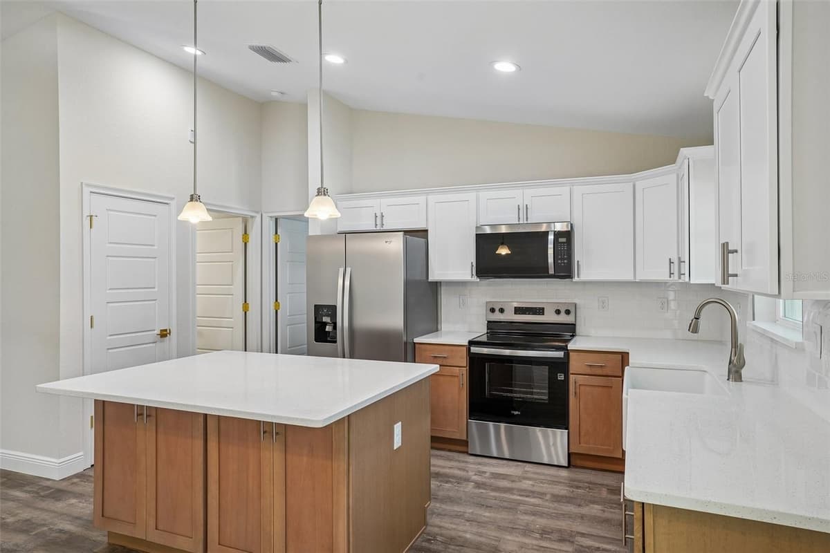 1194 VIRGINIS DRIVE — photo 12 of 51