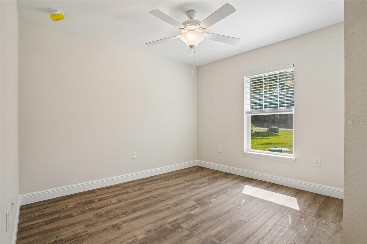 1194 VIRGINIS DRIVE — photo 31 of 51