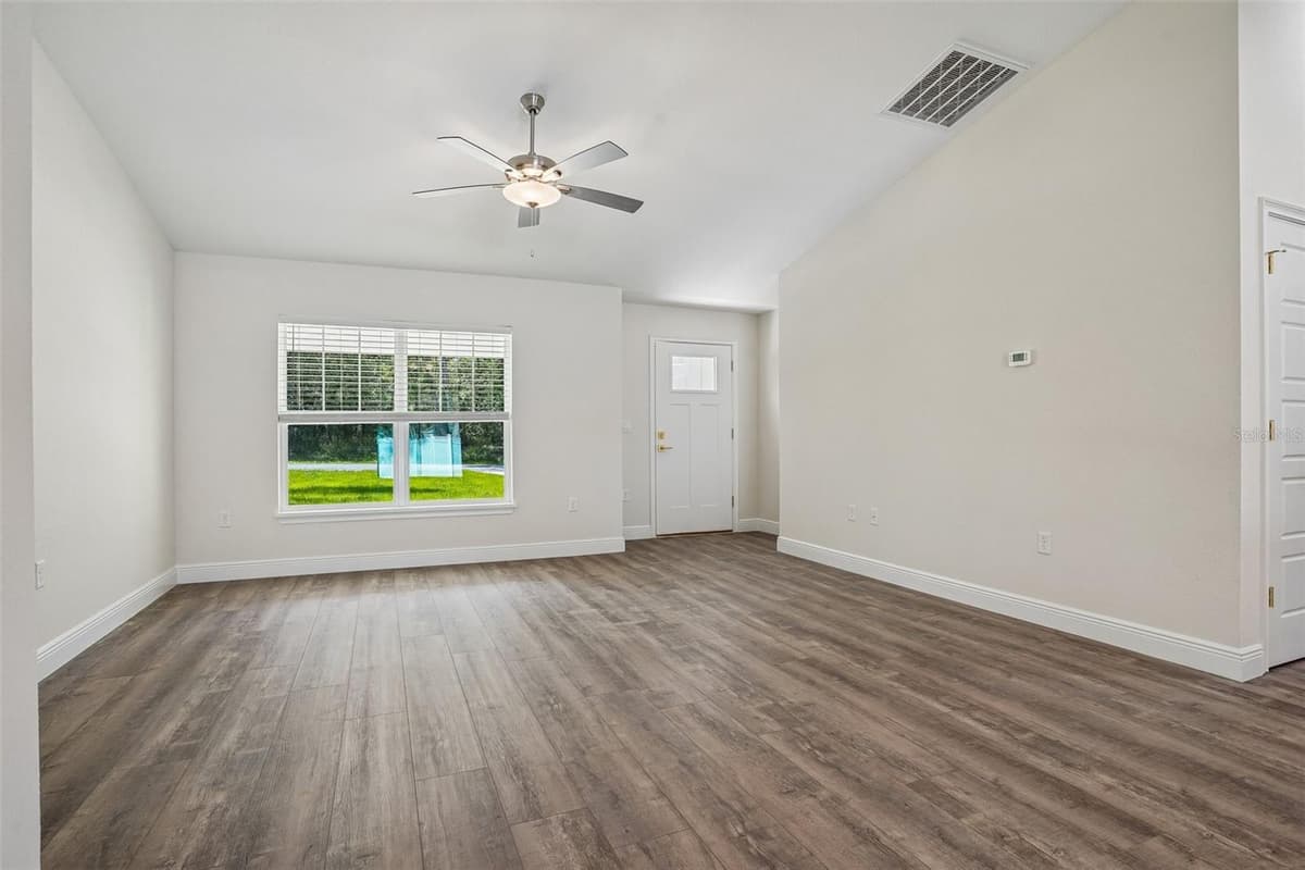 1194 VIRGINIS DRIVE — photo 7 of 51