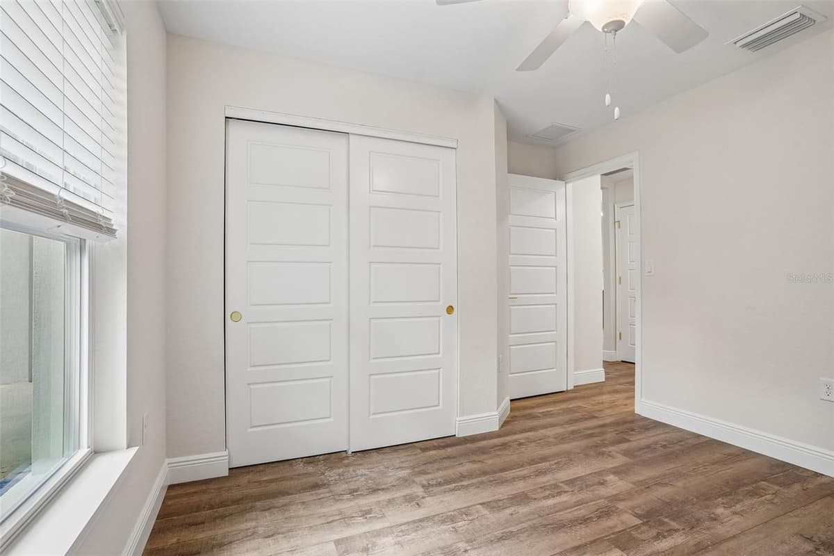 1194 VIRGINIS DRIVE — photo 32 of 51