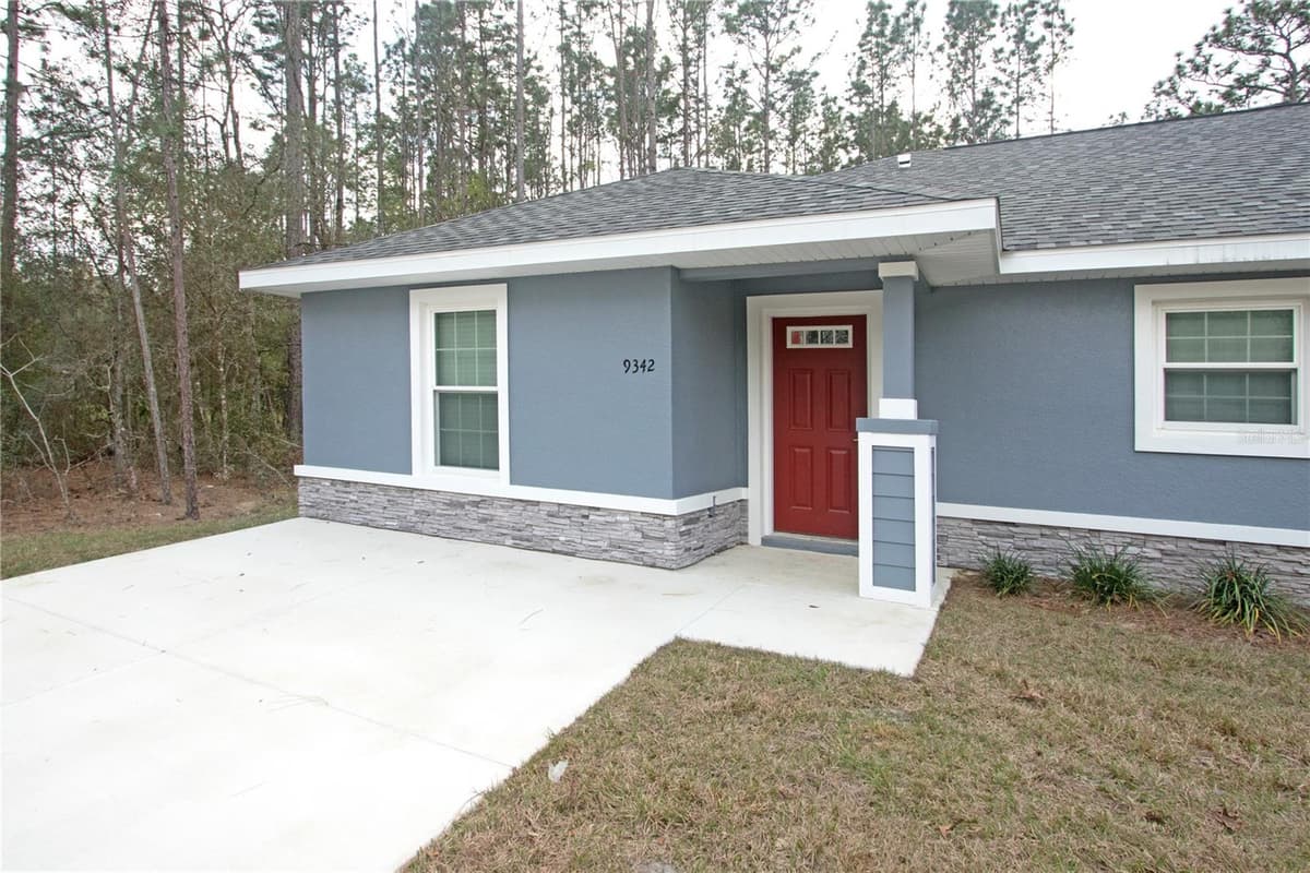 9342 PEACHTREE WAY — photo 3 of 48
