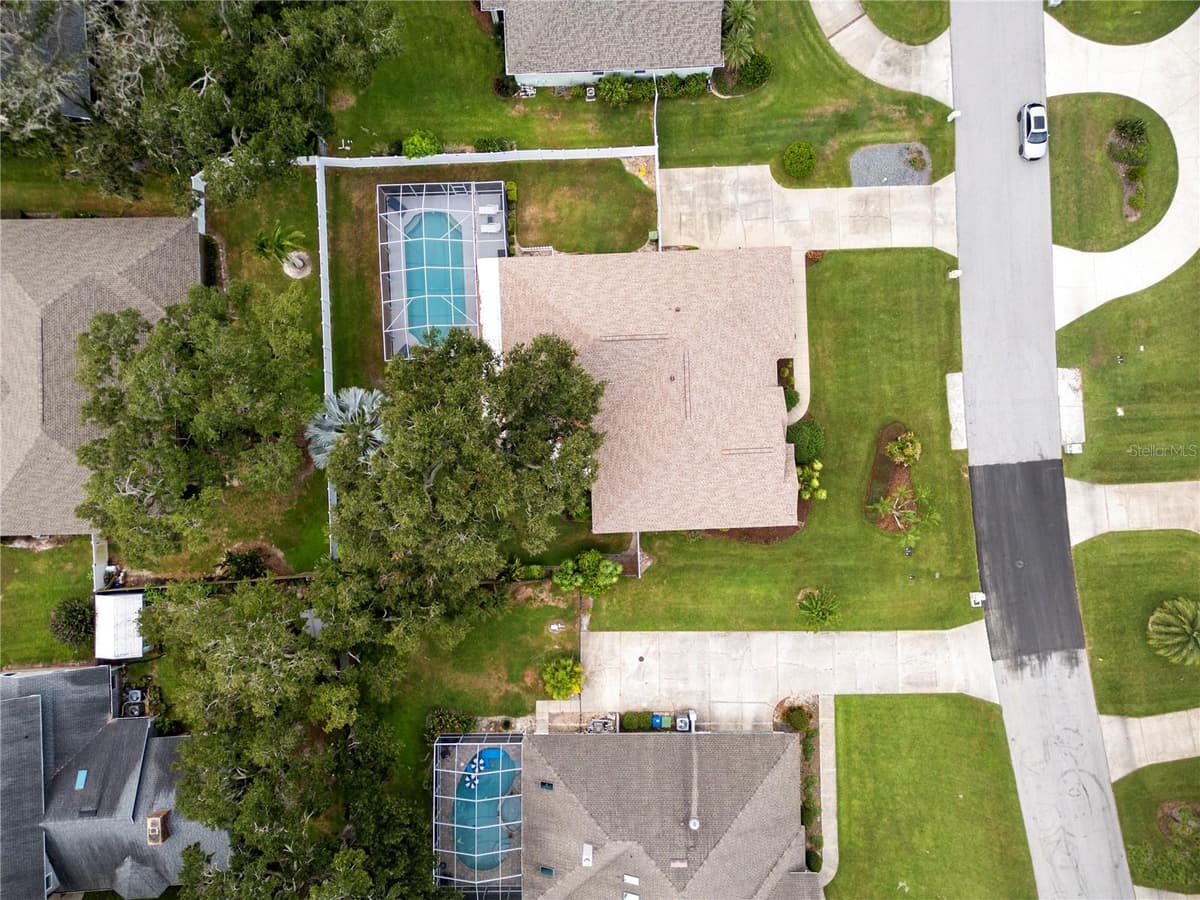 318 HAMILTON SHORES DRIVE — photo 53 of 58