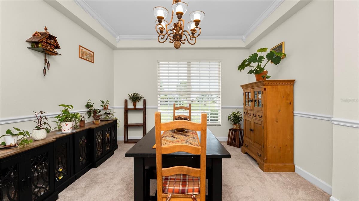 318 HAMILTON SHORES DRIVE — photo 12 of 58