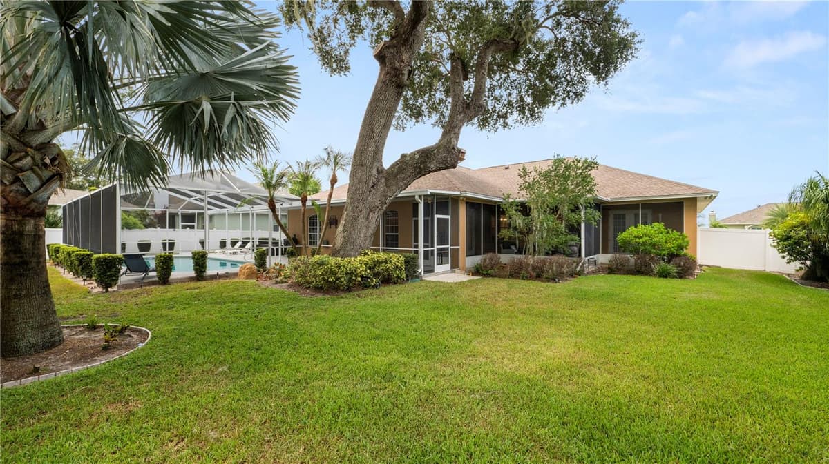 318 HAMILTON SHORES DRIVE — photo 45 of 58