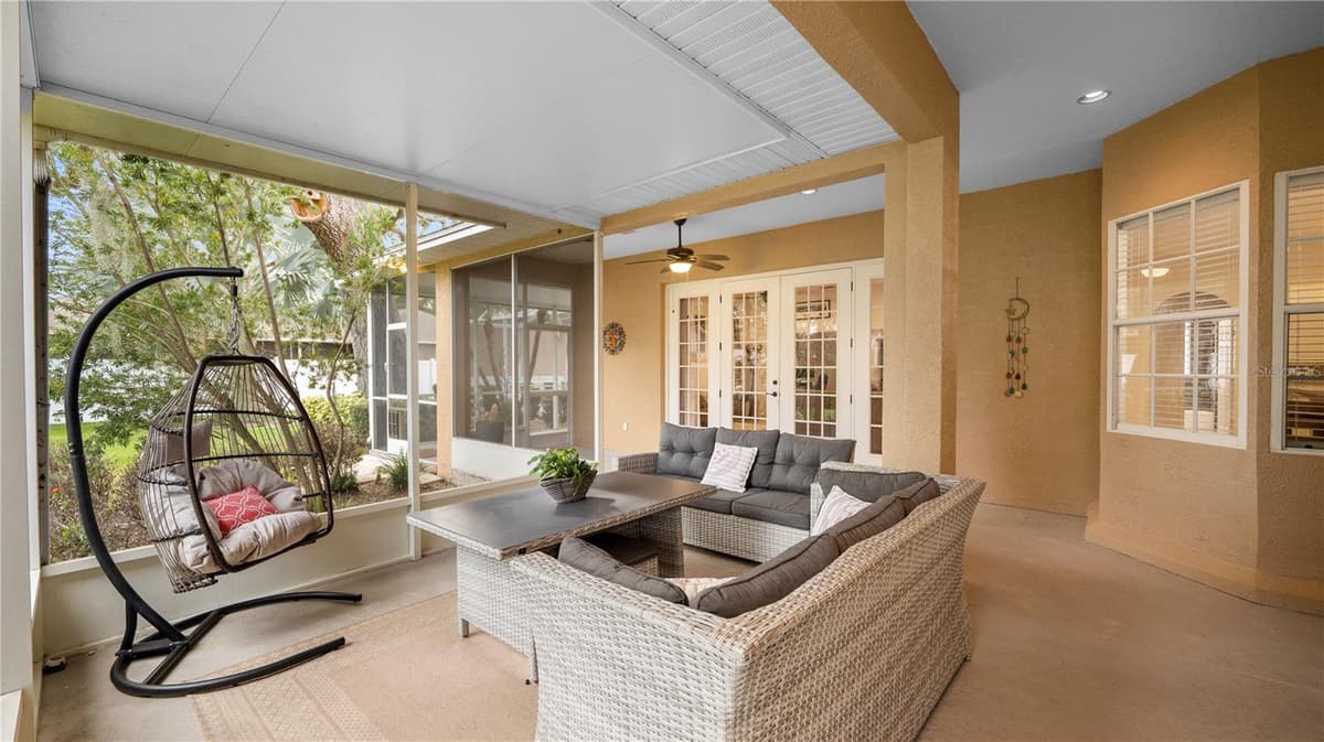 318 HAMILTON SHORES DRIVE — photo 36 of 58