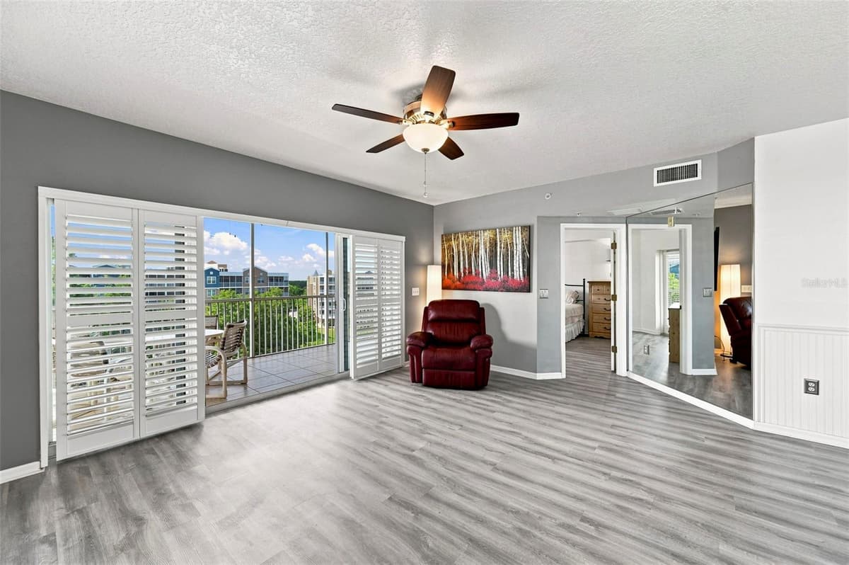 960 STARKEY ROAD — photo 3 of 65