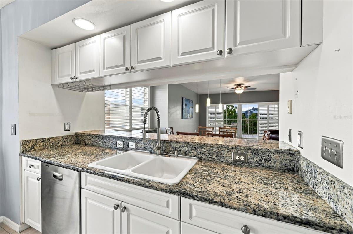 960 STARKEY ROAD — photo 38 of 65