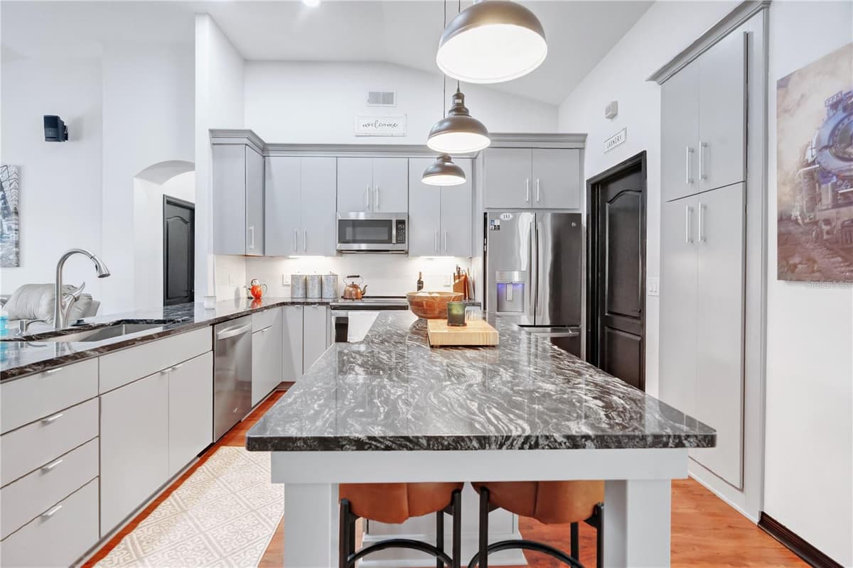 8063 LAUREL RIDGE DRIVE — photo 15 of 45