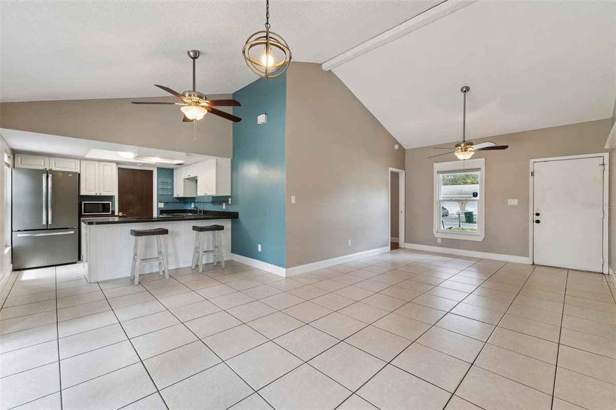 203 COTTONWOOD DRIVE — photo 8 of 46