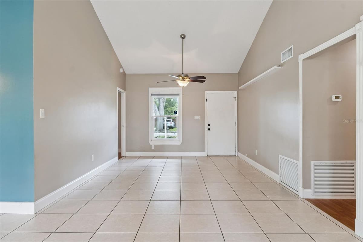 203 COTTONWOOD DRIVE — photo 5 of 46